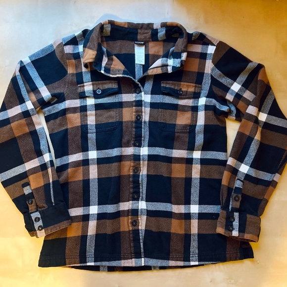 Patagonia Tops - Patagonia Organic Cotton Flannel Plaid Shirt women’s size 12